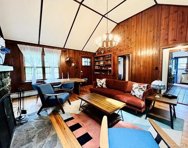 Photo - 15 Locust Dr