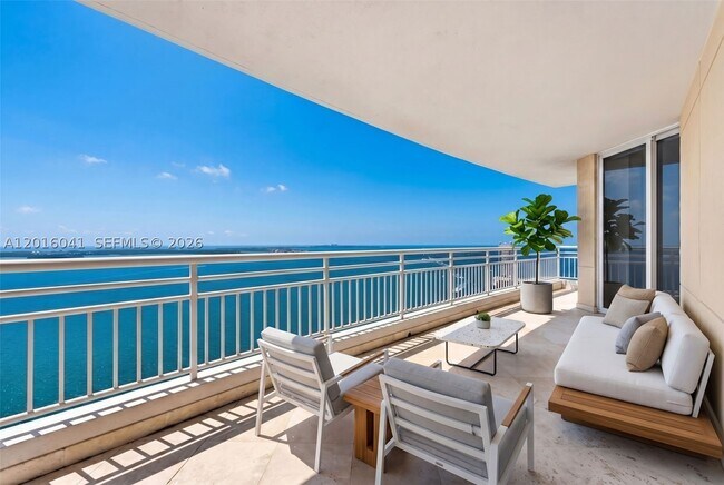 Building Photo - 808 Brickell Key Dr Unit 3304