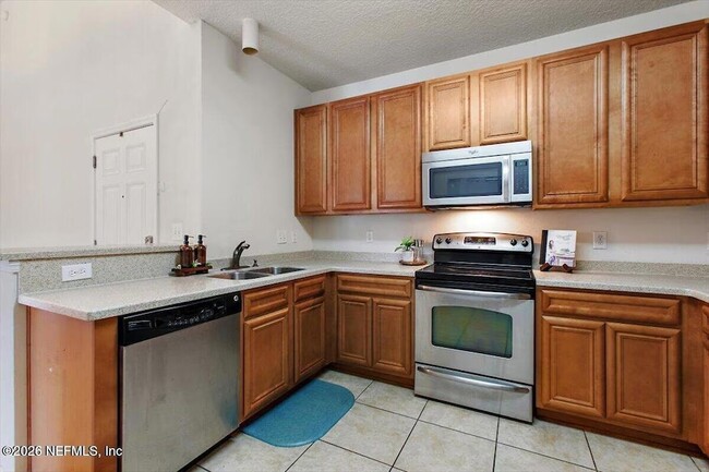 Photo - 8201 Green Parrot Rd Unit 307