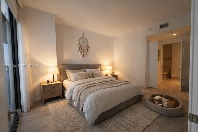 Photo - 55 SW 9th St Unidad 1809