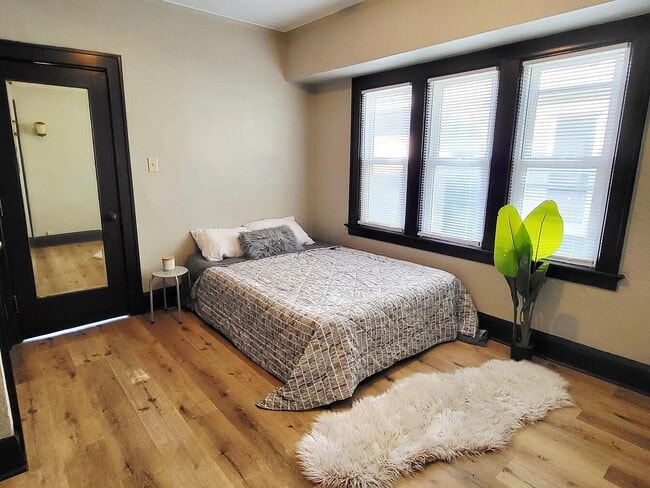 Photo - 2642 N 50th St