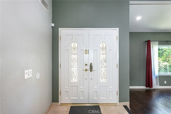 Photo - 20246 Lanark St