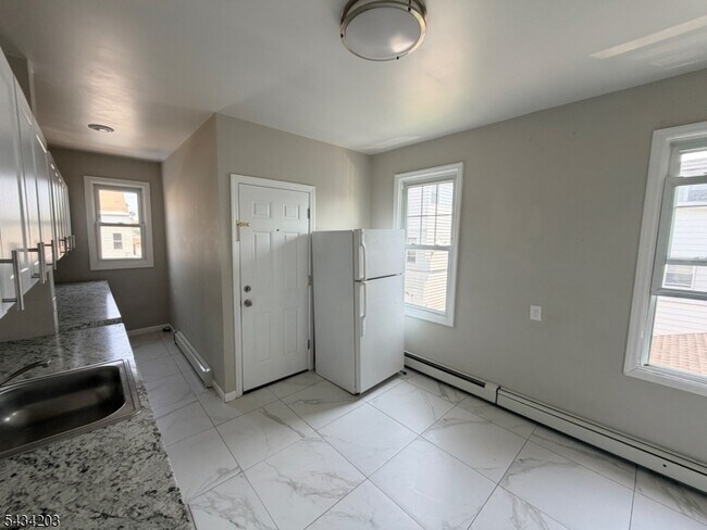 Photo - 413 Beardsley Ave