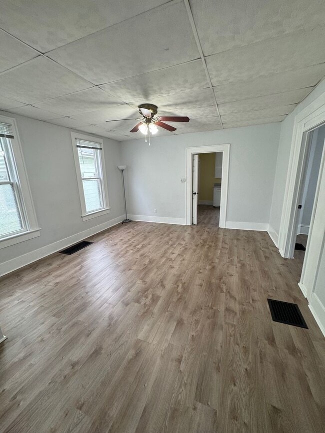 Photo - 1018 St Marys Ave