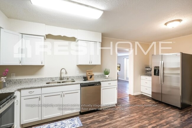 Photo - 304 Ash Dr