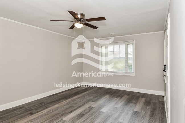 Photo - 613 Chesnut St