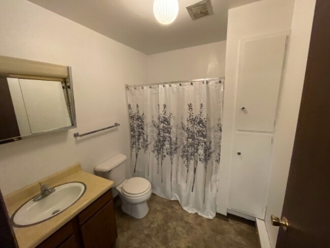 Photo - 216 N Cannon St