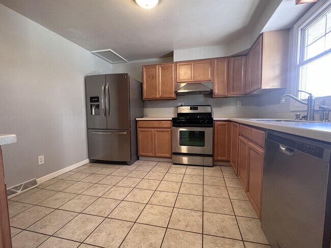 Photo - 900 Hickory St