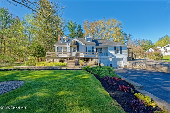 Building Photo - 2550 Troy-Schenectady Rd Unit Left