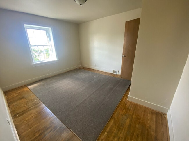 Photo - 505 Ridge Rd Unit Upper