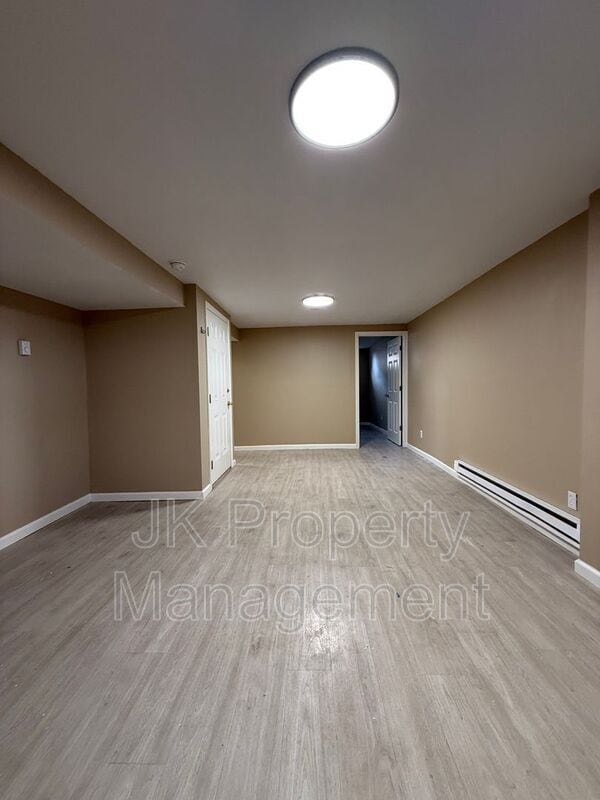 Photo - 530 21st Ave NE