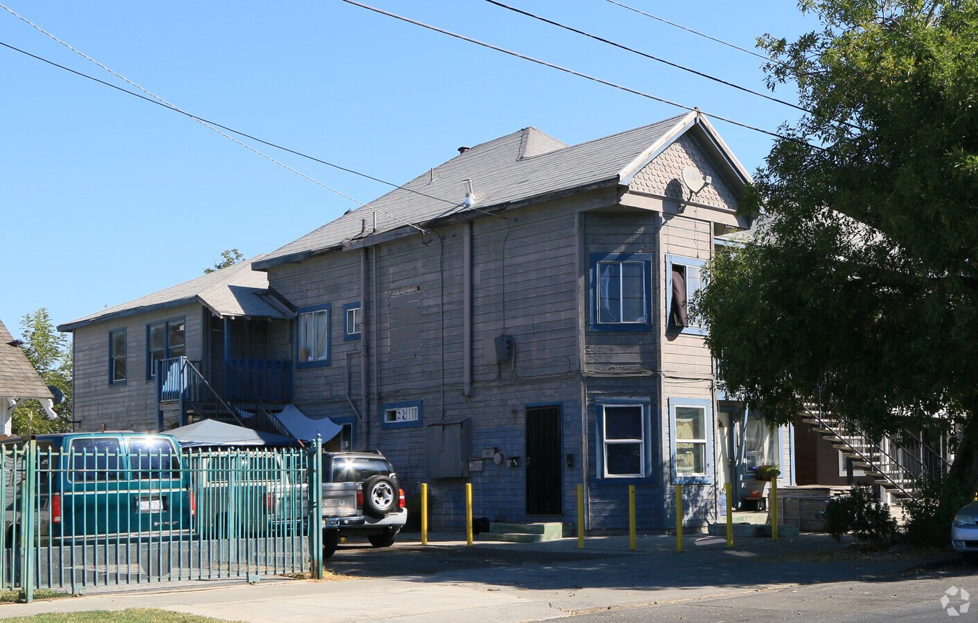 Photo - 709-715 E Hazelton Ave