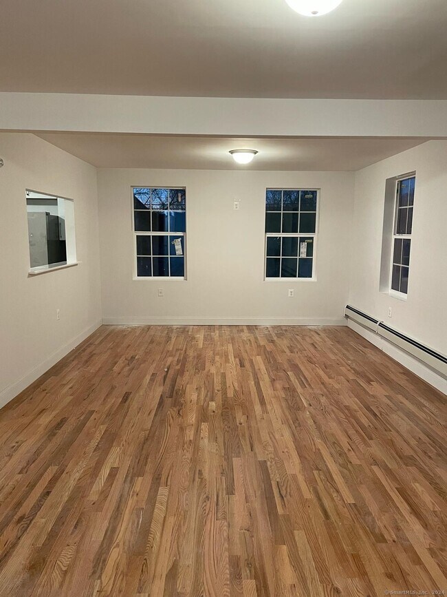 115 Hawkins St Apartment Derby, CT