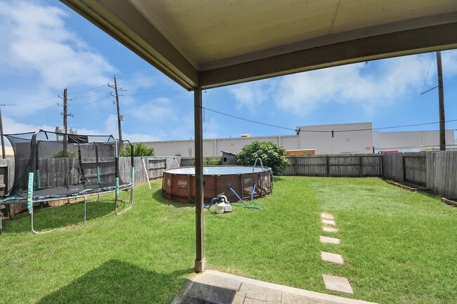 Photo - 15802 Sunny Stone Dr