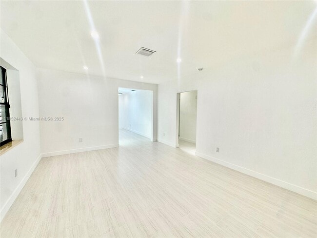 Photo - 3525 SW 92nd Ave