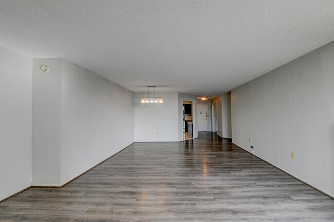 Photo - 232 Harmon Cove Tower Unit 232