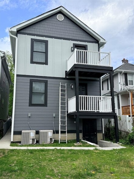 Photo - 268 Carpenter Ave Unit 2