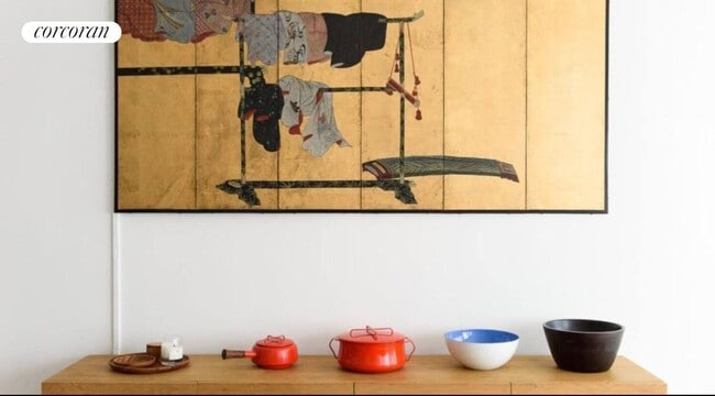 Photo - 460 W Broadway