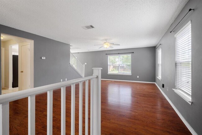 Photo - 2412 Byfield Dr