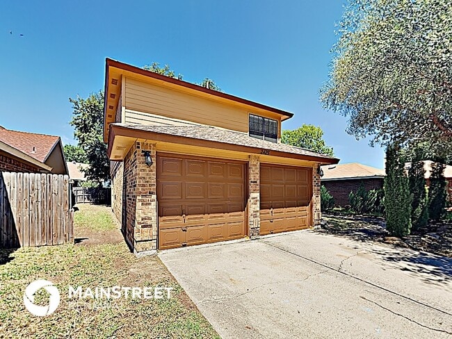 Photo - 2425 Sutton Dr