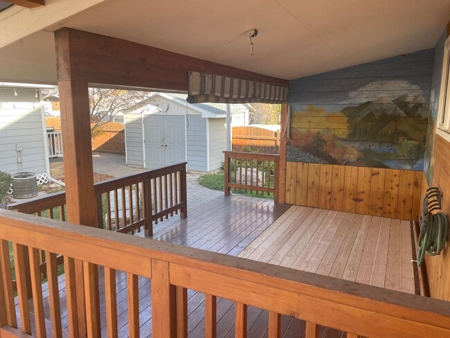 Photo - 15 Alderson Ave Unidad 15 Alderson Ave (Lower )