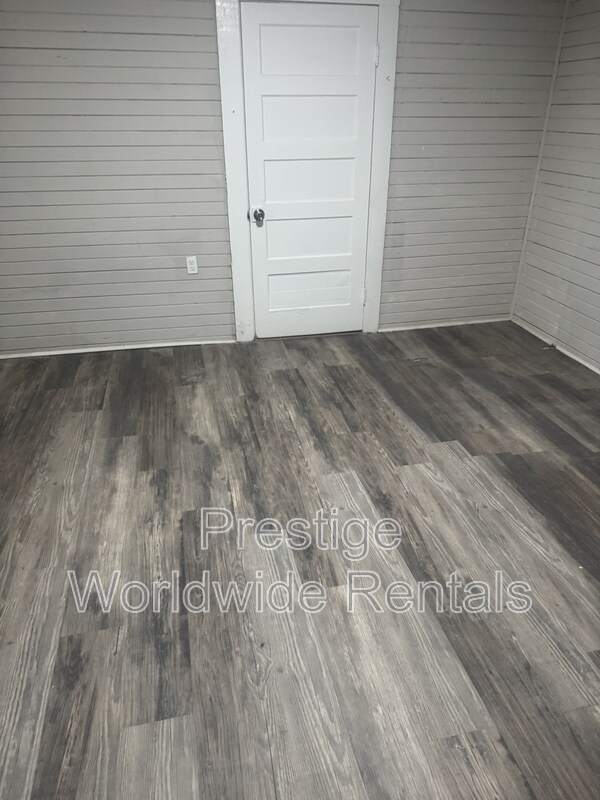 Photo - 3905 Oates Ave