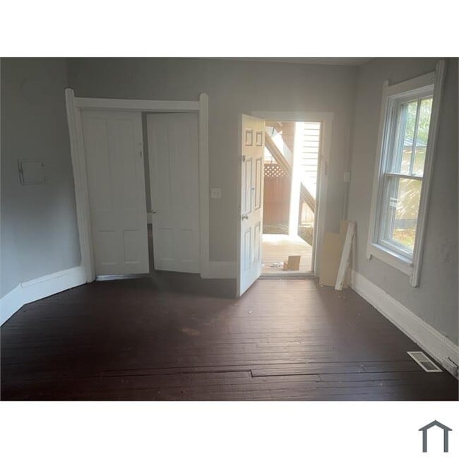 3224 Monroe Ave Unidad Down Rear