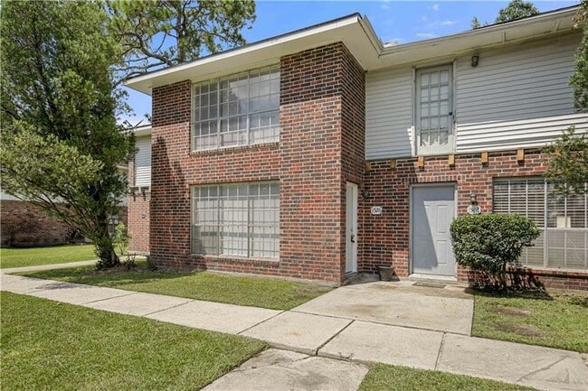 Building Photo - 1526 Richmond Dr Rental