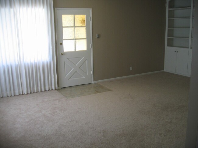 Photo - 13950 Sherman Way Unit 4