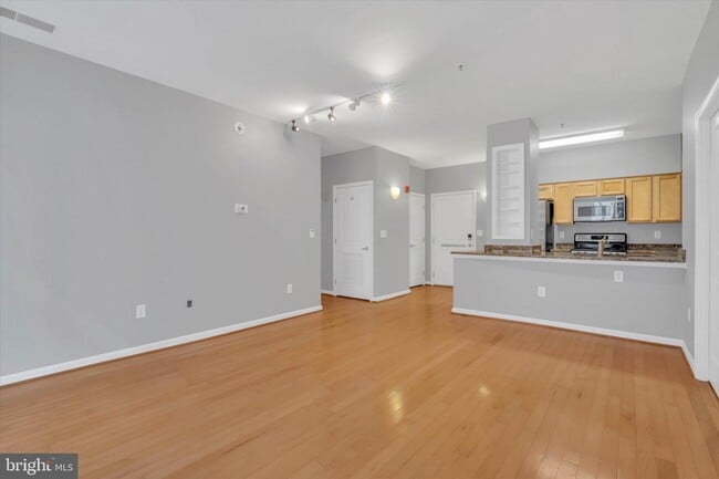 Photo - 7923 Eastern Ave NW