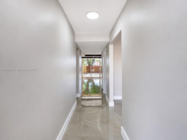 Photo - 14124 SW Kendale Lakes Cir
