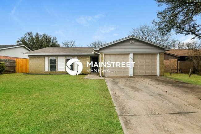 Building Photo - 3 Bedroom Pet-Friendly Home in Saginaw, TX with Main Street Renewal