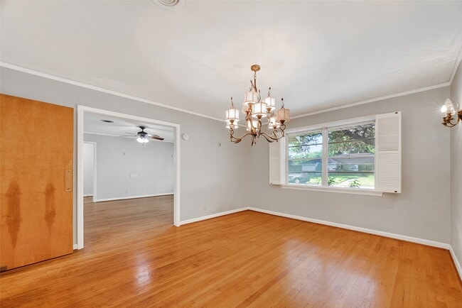 Building Photo - 2526 Gramercy St