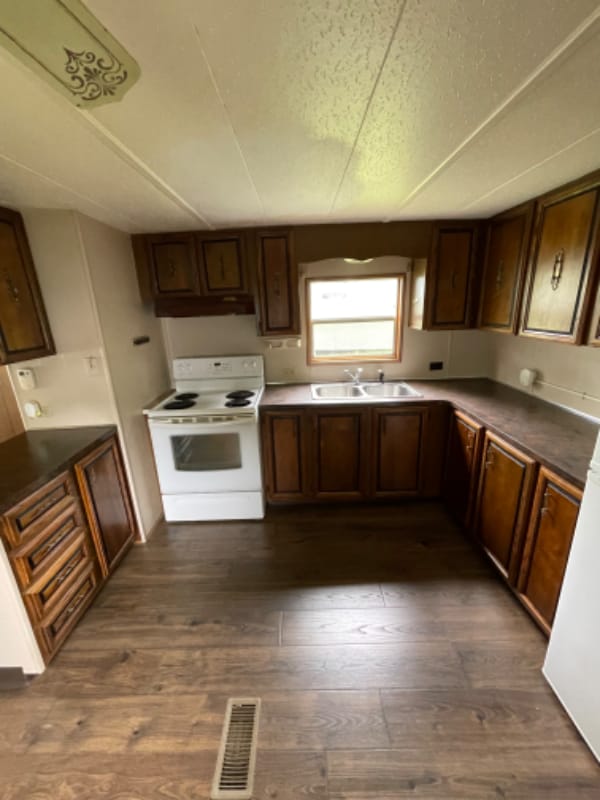 318 Pearl Ln