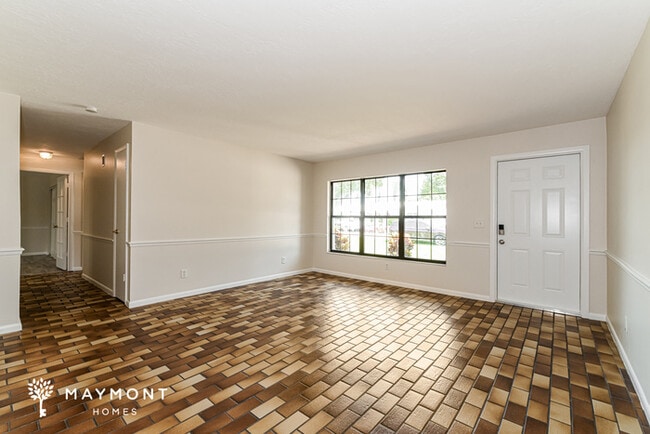 Photo - 7286 Jonas Rd