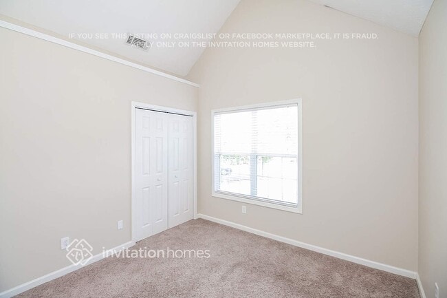 Photo - 190 Oakview Trce