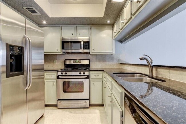 Photo - 1010 W Rundberg Ln Unit 17