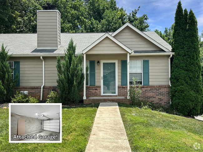 Building Photo - Fantastic 2BR / 2BA condo in prime West Kn...