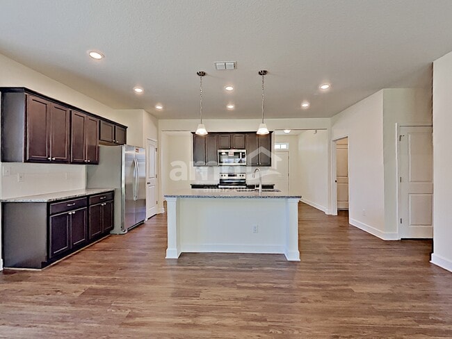 Photo - 105 Moultrie Crossing Ln