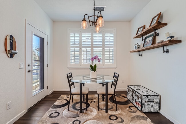 Lovely Dining area - 4526 Copeland Cir Unit 201