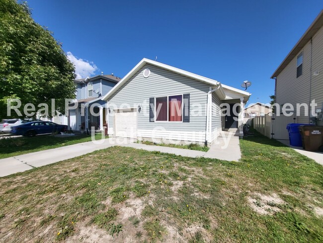 Building Photo - Eagle Mountain Home