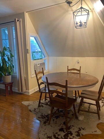 Great Room - 1515 E Market St