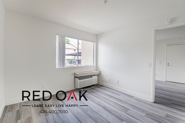 Photo - 245 E First St-1077 Unidad 1077