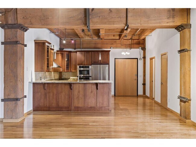 Photo - 607 Washington Ave S Unit 303