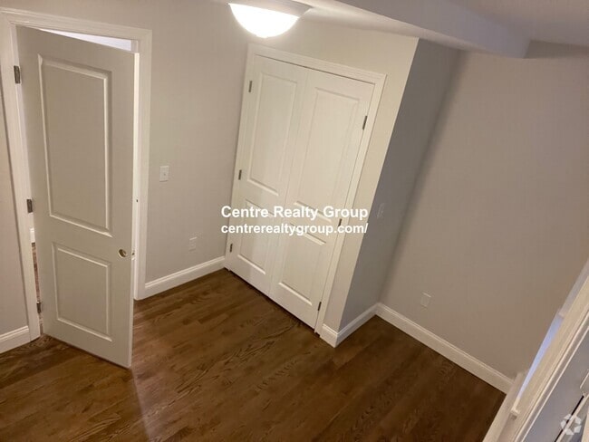Building Photo - 1712 Beacon St Rental