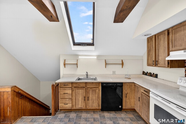 Photo - 339 Willow St Unit 3