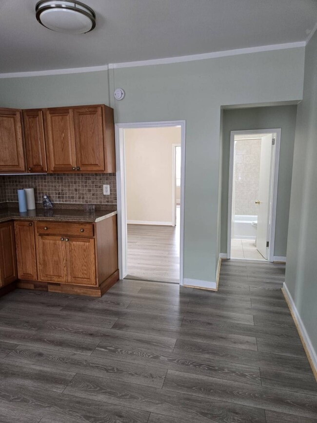 Building Photo - 36-05 Vernon Blvd Rental