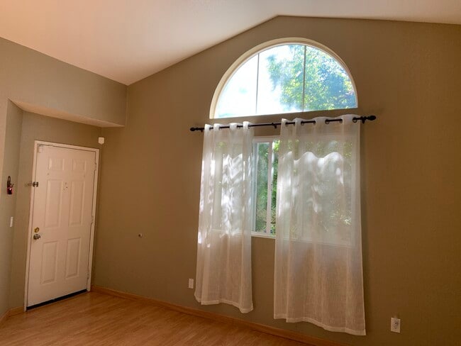 Building Photo - 1402 Forest Run Unit 1402 Forest Run