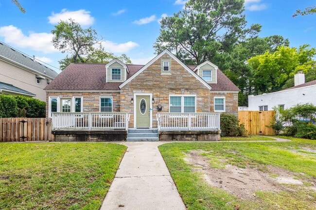 Building Photo - 3 Bed 3.5 Bath Home for Rent in Norfolk!