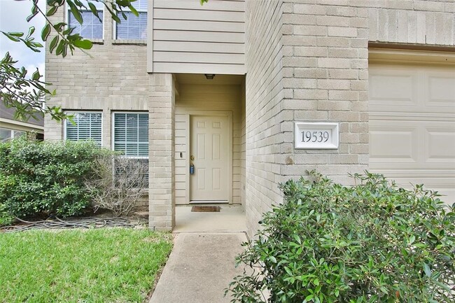 Photo - 19539 Hancock Oak St